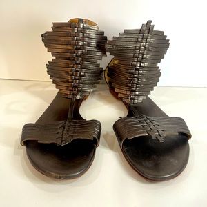 Schutz Gray Metallic Sandals In Size 9B